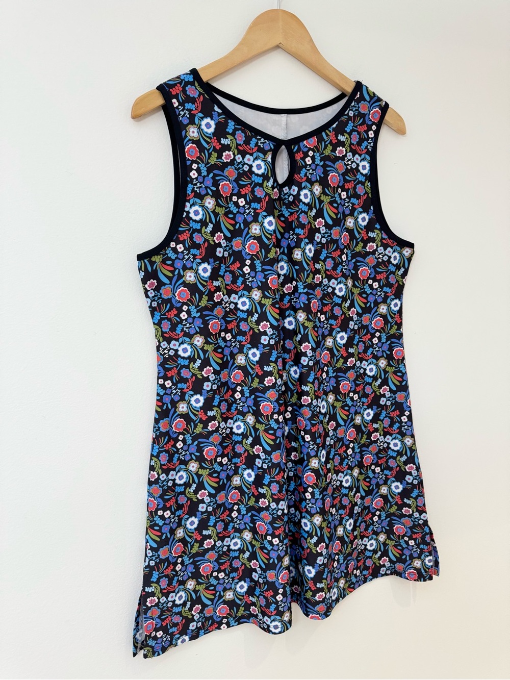 nuu•muu Fleurty Active Dress Black Ditsy Floral Keyhole Athleisure Medium - Picture 7 of 16